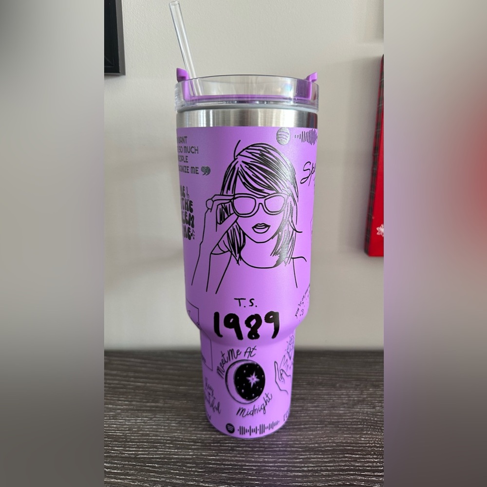 Taylor Swift inspired 40oz drink tumbler.  Never used.